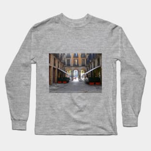 Plaça Reial, Barcelona Long Sleeve T-Shirt